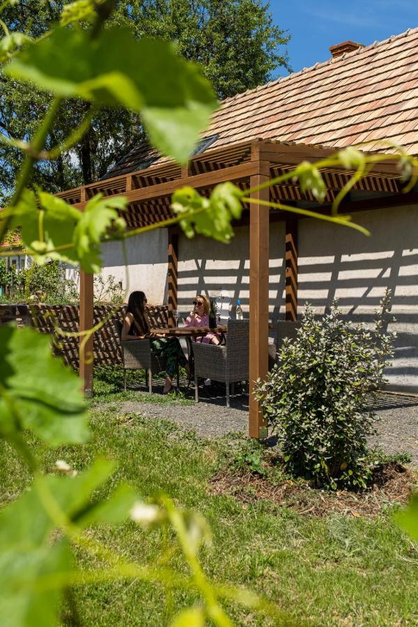 Tagyon Birtok Mandula Apartmanhaz Exterior photo